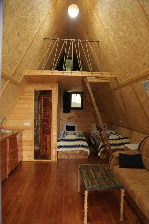 Glamping Wolf Mount Villa Margahovit Eksteriør billede