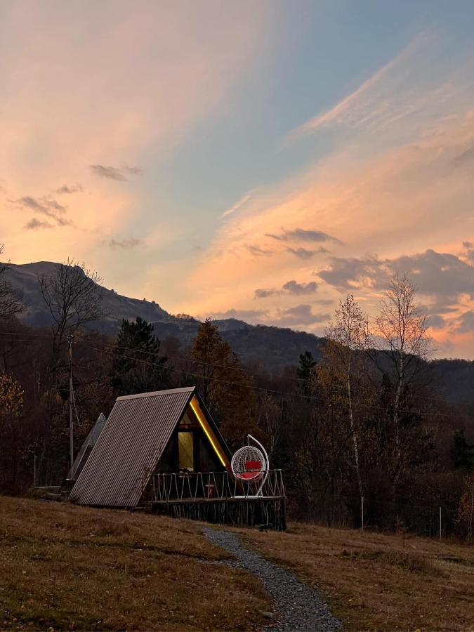 Glamping Wolf Mount Villa Margahovit Eksteriør billede